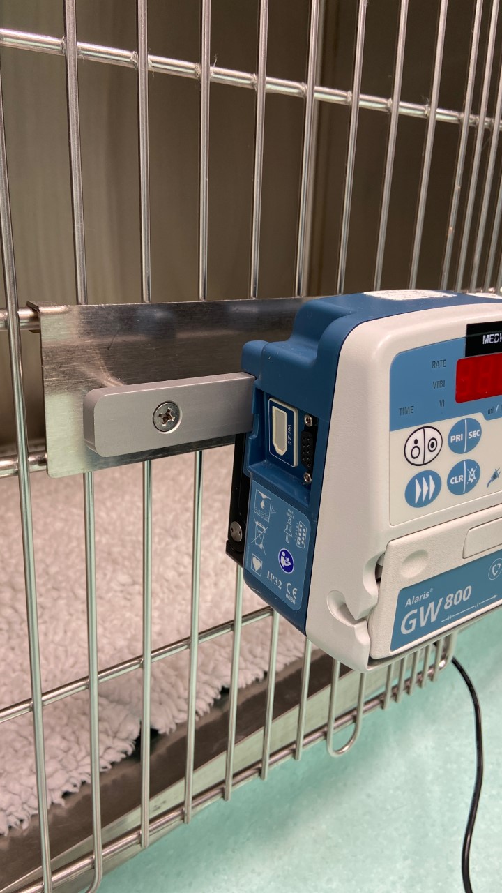 Infusion Pump Holder, Grill Mount